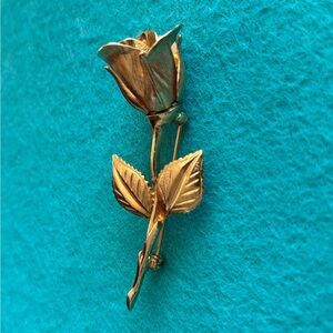 Vintage Giovanni Rose Brooch Gold Tone Flower Rose Brooch